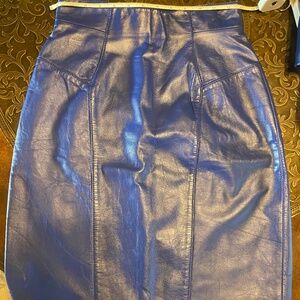 Chia Leather skirt